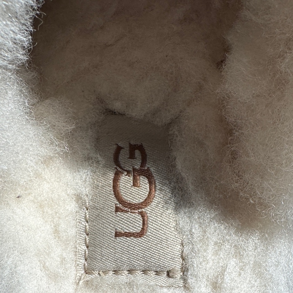 UGG Tan Slippers with Cream Fur - Picture 8 of 8